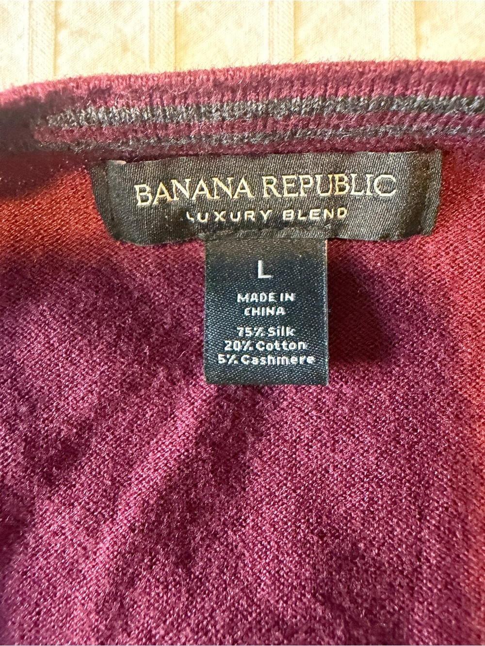 Banana Republic Women's Luxury Blend Burgundy Crewneck Sweater